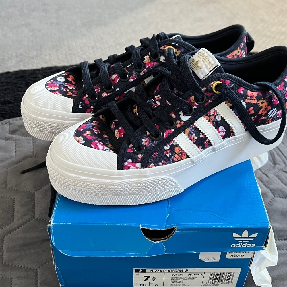 Adidas Nizza Platform W NWT Size 8